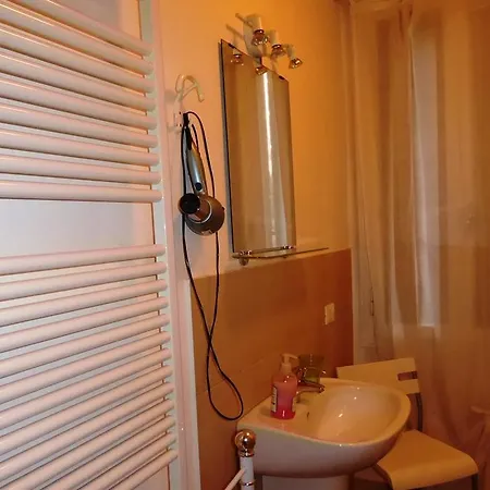 Residenza Carducci Panzió 3*