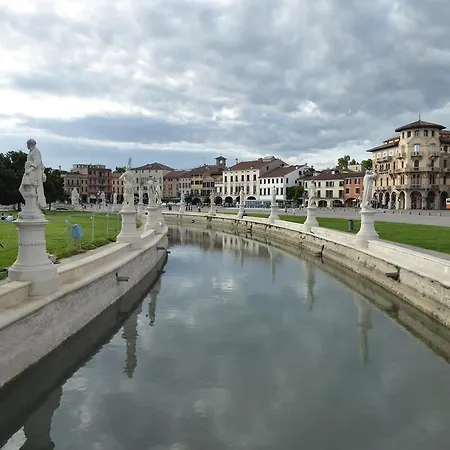 Bed & Breakfast Residenza Carducci 3*
